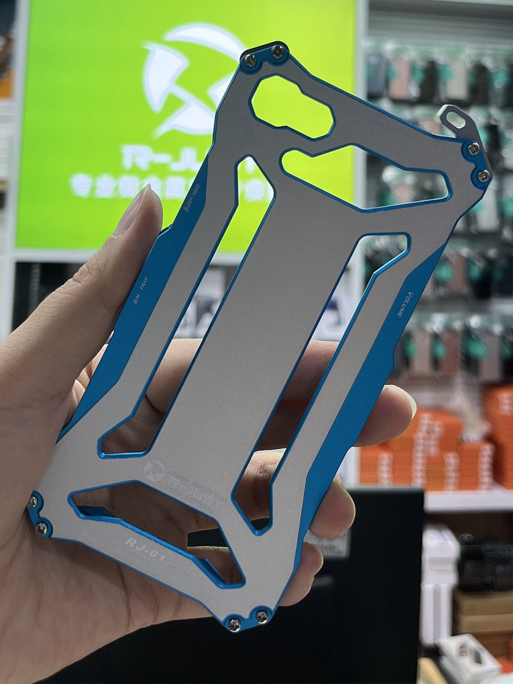 R-Just Alloy Metal Half-Wrapped Case for iPhone - Premium Mobile Phone Cases from R-Just - Just $32! Shop now at Dressmycell.com R-Just Alloy Metal Half-Wrapped Case for iPhone - Premium Mobile Phone Cases from R-Just - Just $32! Shop now at Dressmycell.com